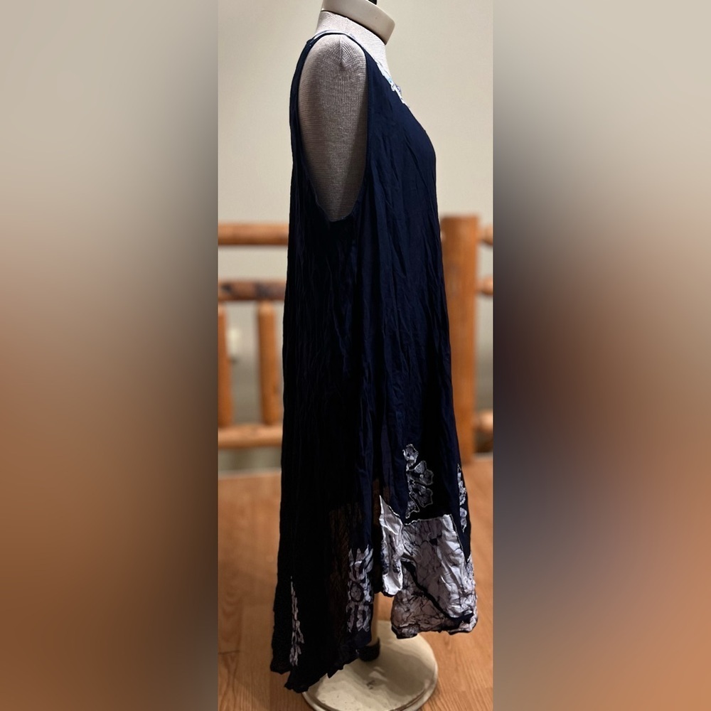 🌊 Riviera Sun Navy Embroidered Handkerchief Hem Dress — Free Plus - Picture 4 of 9